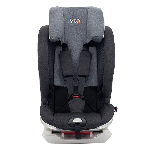 مقعد سيارة للأطفال مدمج باللون الأبيض مزود بتقنية Isofix